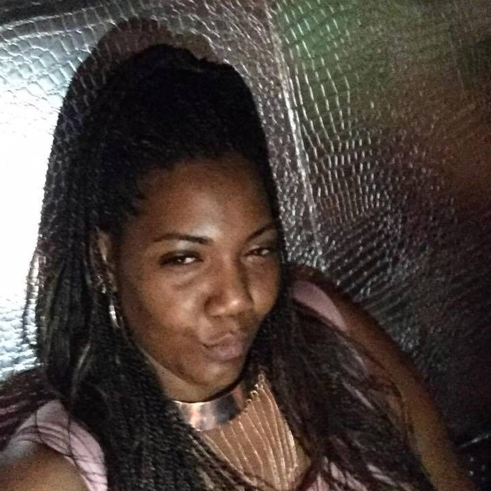 Meet your Posher, Aja